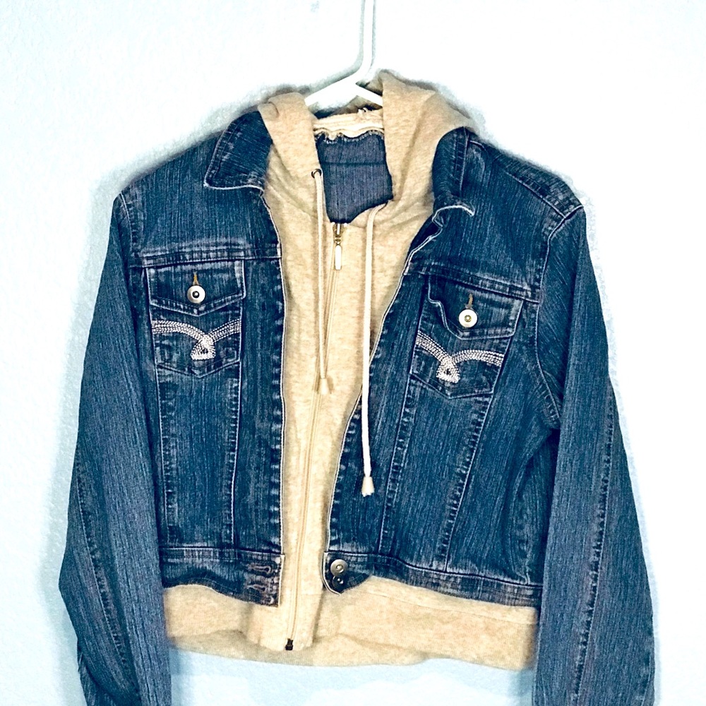 Route Jean jacket with gray hoodie around edge